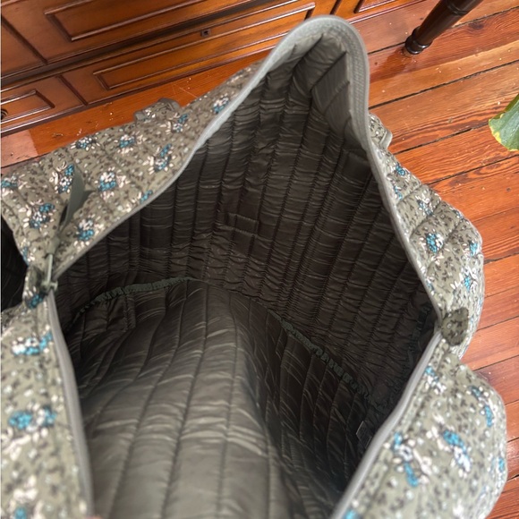 Vera Bradley Grand Millennial Style Duffle - Picture 3 of 3